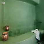 Luna Santorini *