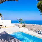 Luna Santorini *