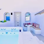 Luna Santorini Pírgosz