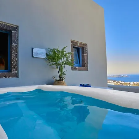 Luna Santorini *