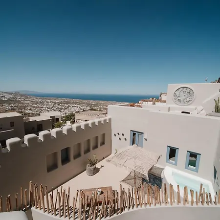 Luna Santorini *