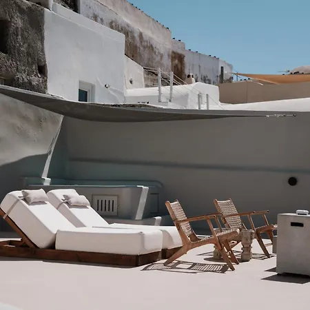 Luna Santorini