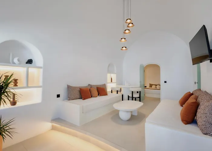 Luna Santorini Apartment