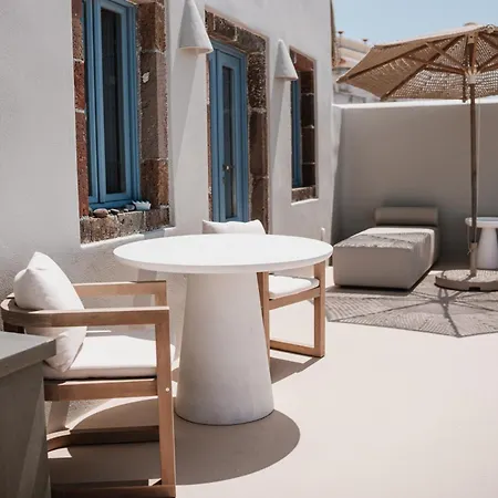 Luna Santorini Daire Pýrgos