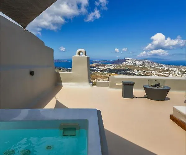 Luna Santorini Pýrgos